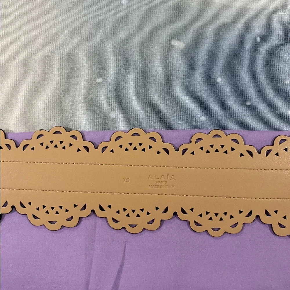 Alaïa Black Scalloped Laser-Cut Leather Waist Belt